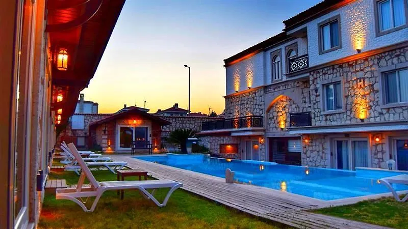 Alacati Wood Town Otel