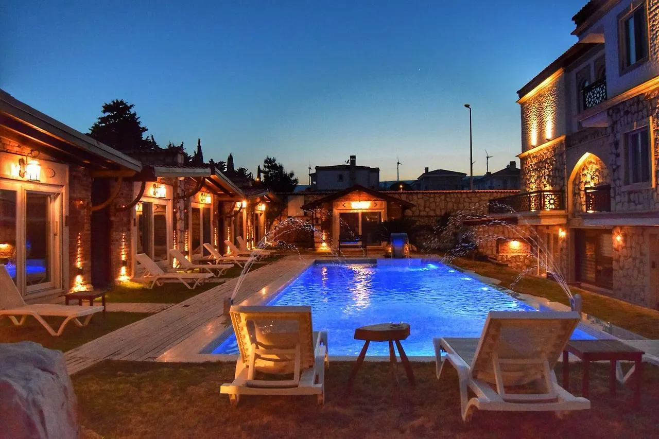 Alacati Wood Town Otel